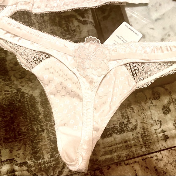 Aubade NWT White 3pc 34 B bra & 2 SM bottoms) leaver lace (most expensive lace) - Picture 7 of 14